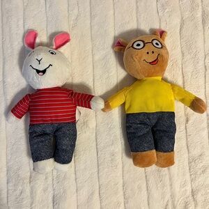 Arthur & Buster 2 Plush Toys Set -